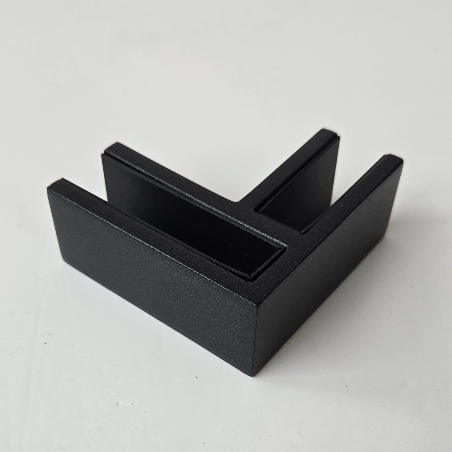 Glass to Glass Corner Union 1" Black