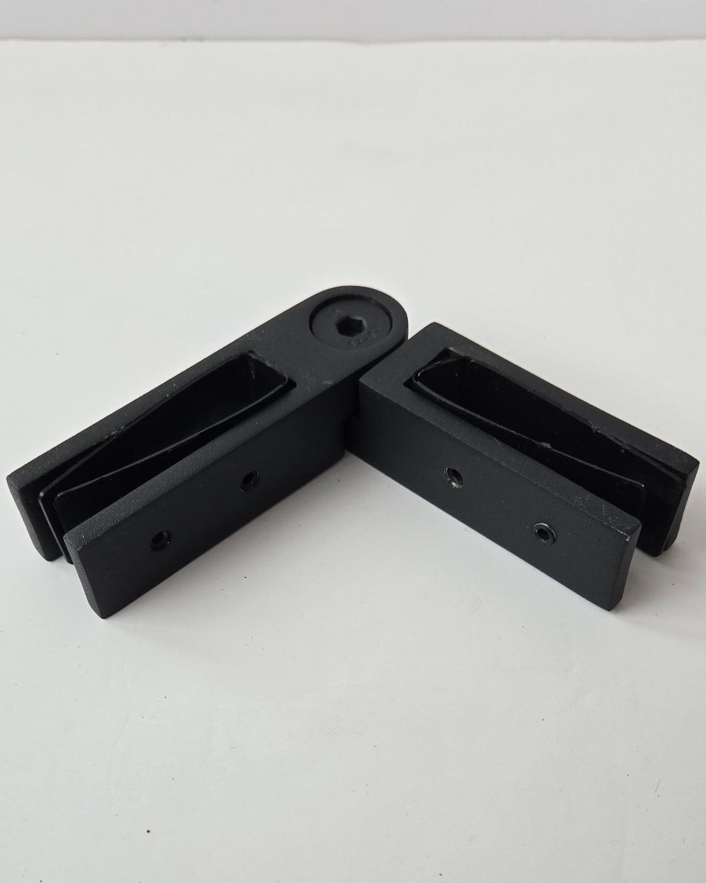 Glass to Glass Adjustable Union 1" Black