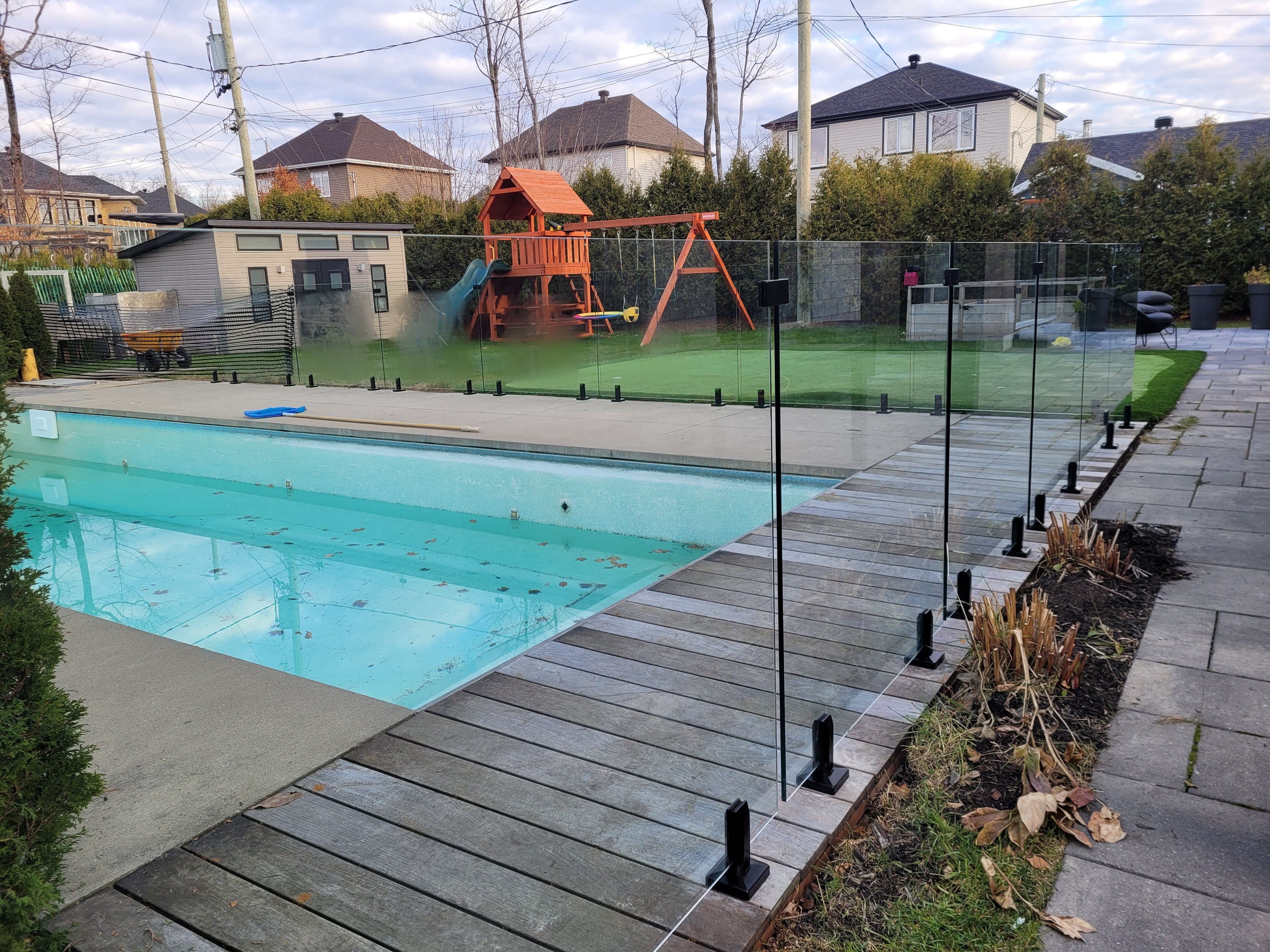 12mm Glass Pool Fence 