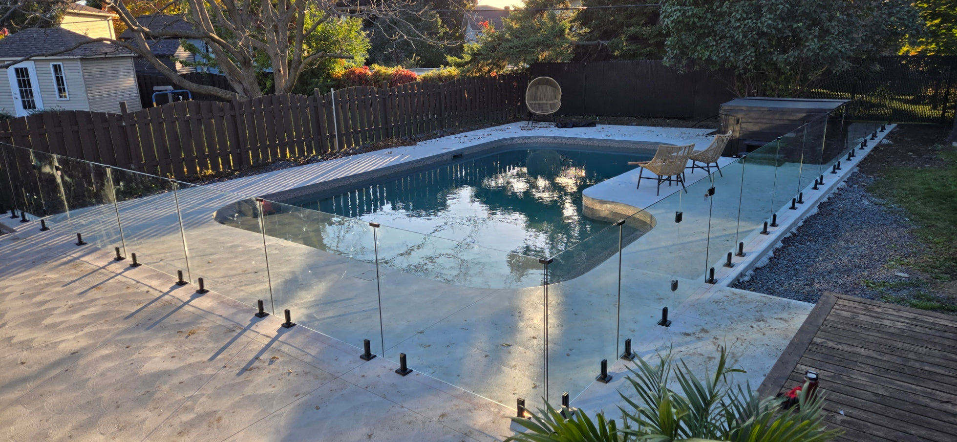 12mm Glass Pool Fence 